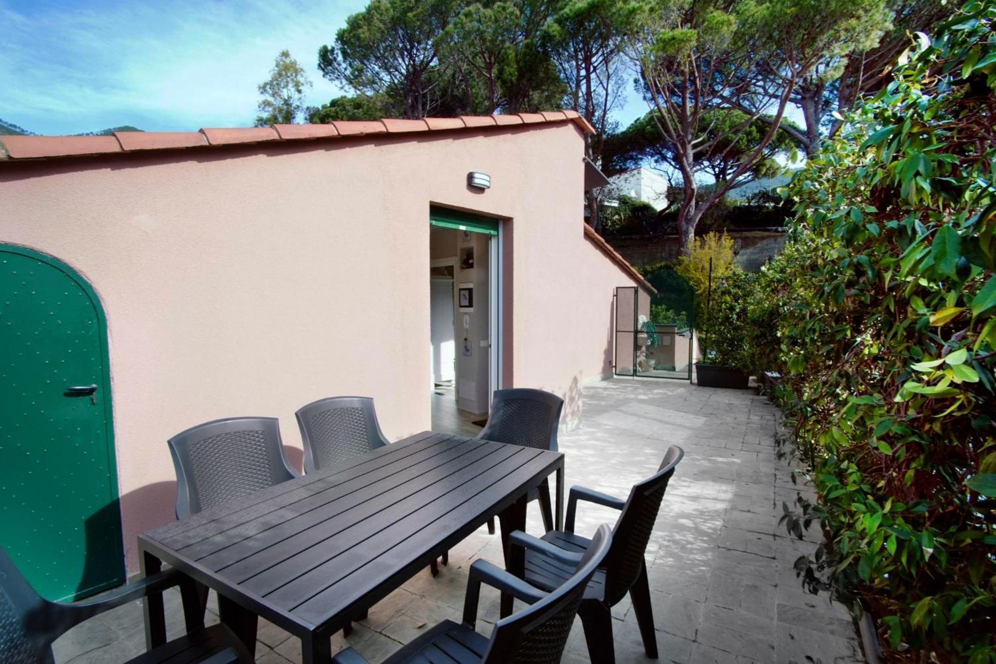 Monterosso Garden House Plus Монтероссо-аль-Маре Номер фото